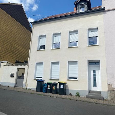 Apartments Lissy I Und II Neunkirchen  Exterior foto